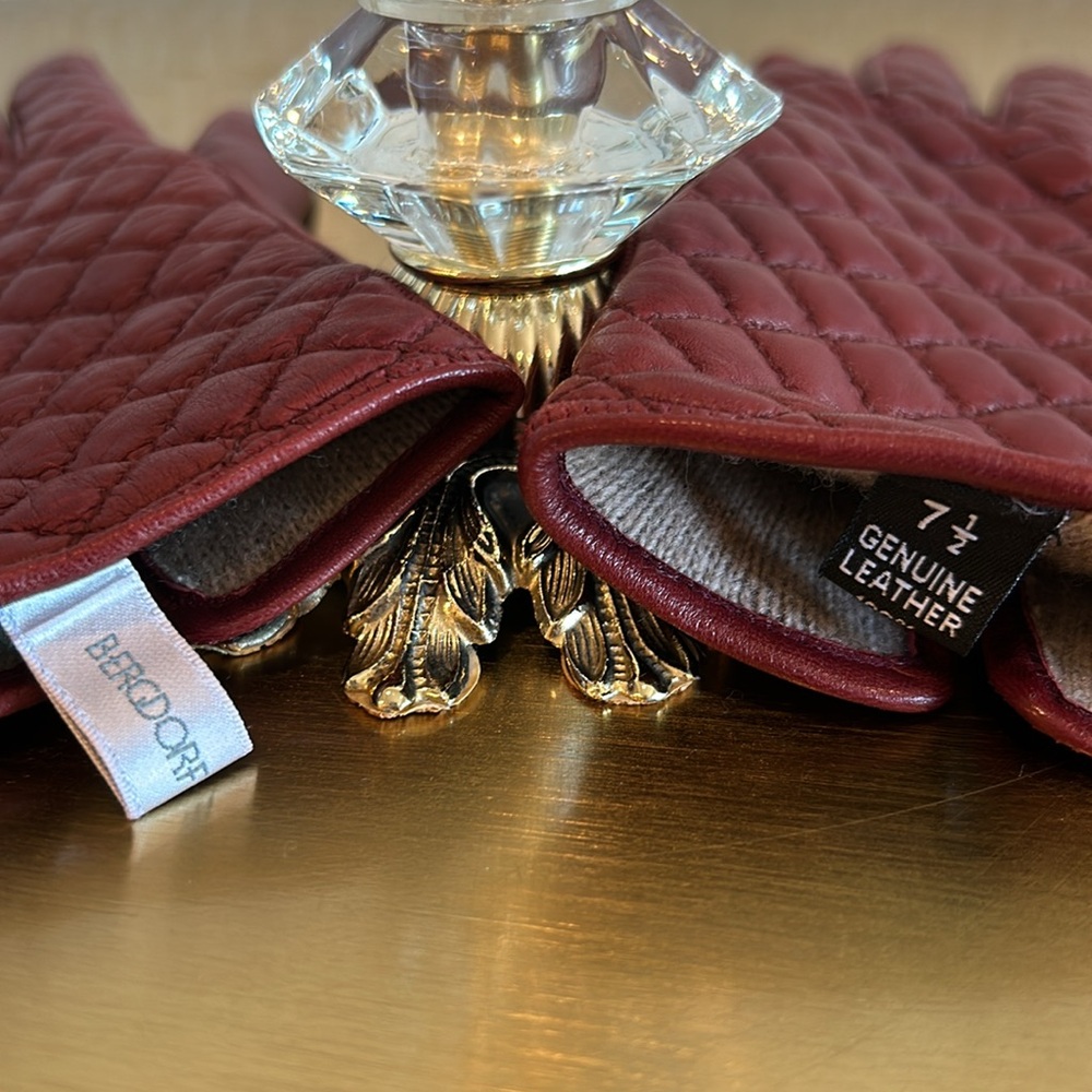 Bergdorf Goodman- Genuine Leather & 100% Cashmere - Picture 6 of 9